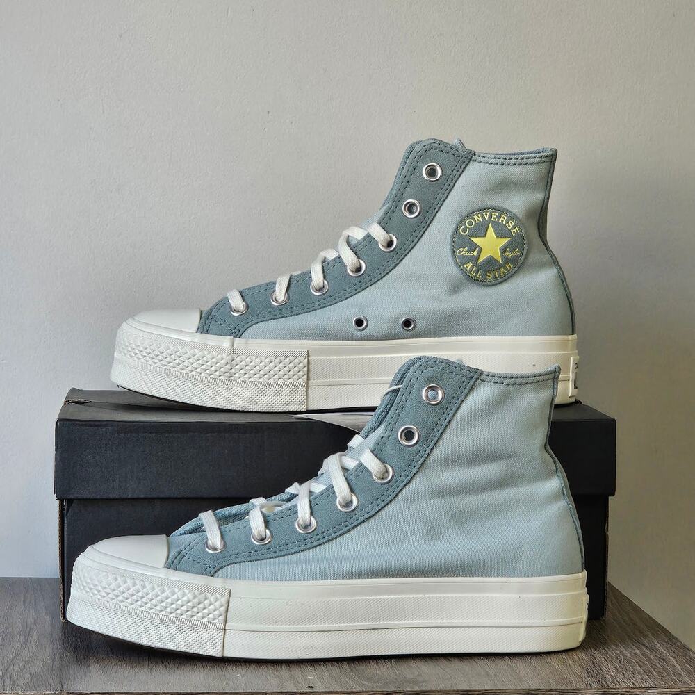 Converse Women's CTAS Lift Hi Tops Size 8  A16186C You Dew  NWT